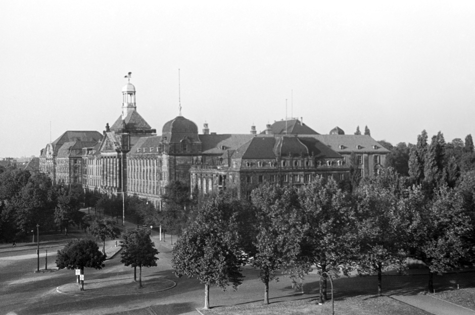Außenaufnahme des Regierungspräsidiums in Düsseldorf