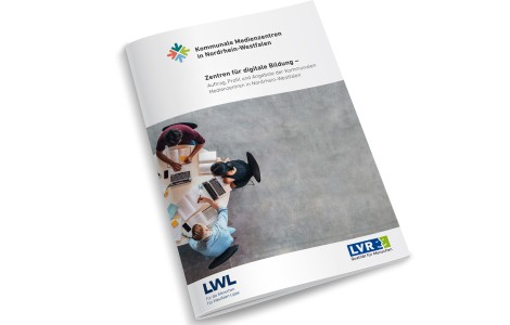 Broschüre der Kommunalen Medienzentren NRW mit dem Titel "Zentren für digitale Bildung"